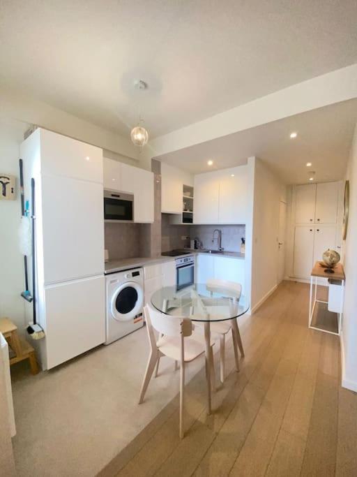 1 Chambre Avec Parking Au Coeur De Bruxelles 2D ภายนอก รูปภาพ